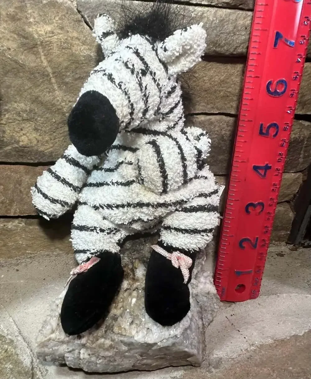 Zenia Zebra Terrycloth w/ Pink Bows RARE VTG Manhattan Toy Company 1998 READ